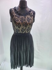 Beautiful Black * Beige Ladies Dress Size 8 Apricot
