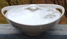 VERY OLD ESCHENBACH BAVARIA OVAL COVERED SERVING DISH