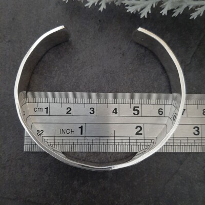 Yuria Sato × L&Co. bangle Yuria Sato × L&Co. bangle Yuria Sato – L&Co.