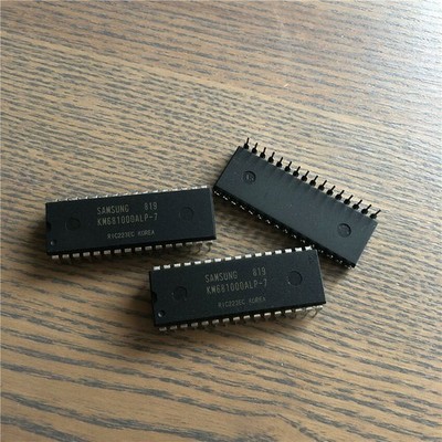   KM681000ALP-7 681000   128K x 8   PDIP32 x 1pc #xh