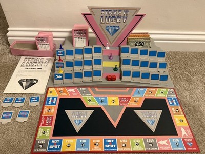 Vintage Strike It Lucky Brettspiel Parker 1988 ITV Quiz Familie guter Zustand.