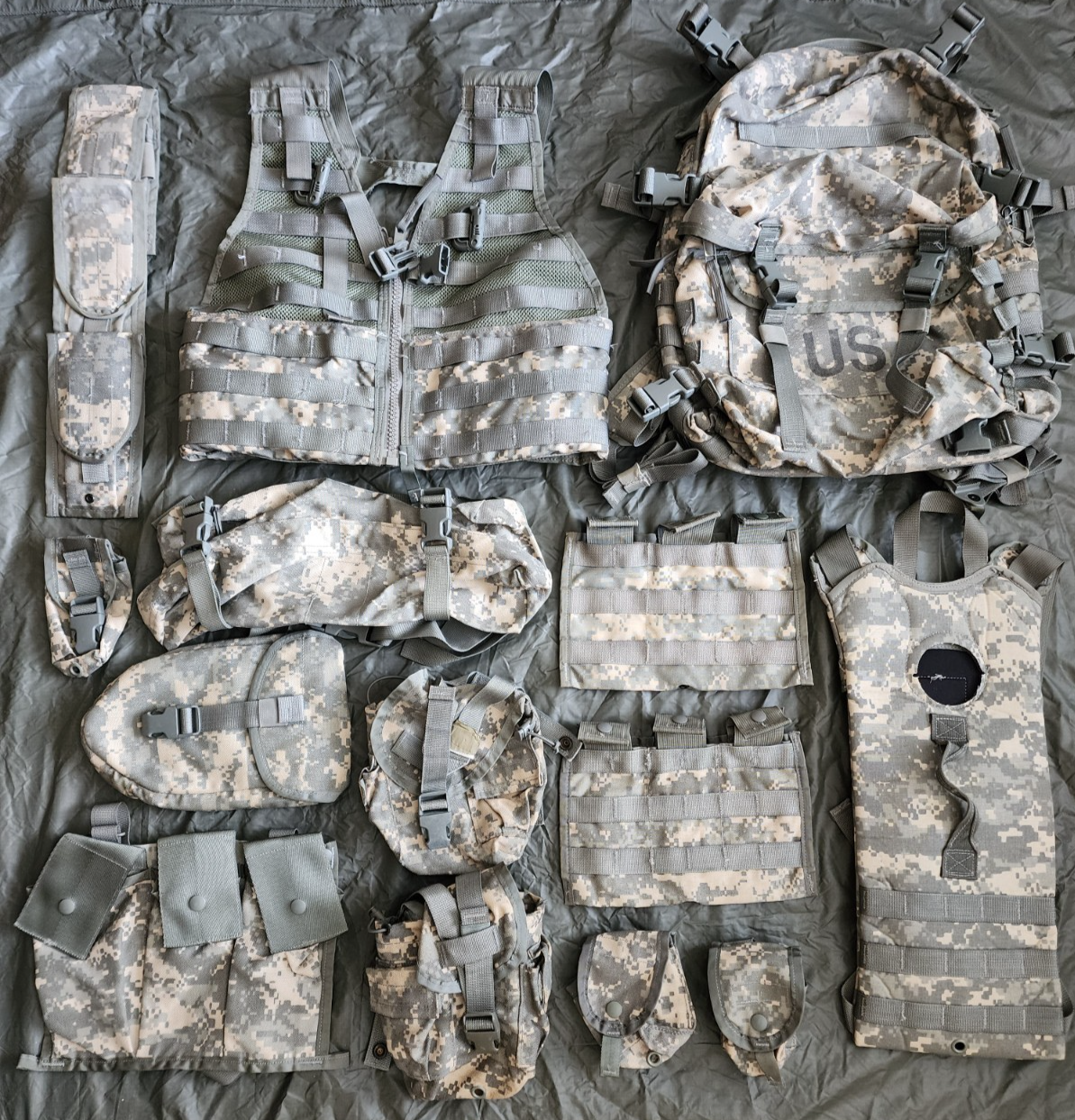 16 Piece Rifleman Kit MOLLE System - ACU (Complete Set) USGI U.S. ARMY ...