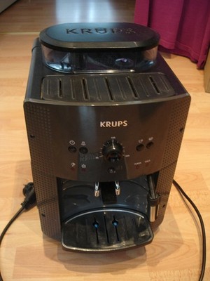 Krups Kaffeevollautomat - Serie EA81* - Essential Espresso - OVP