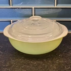 Vintage 1950’s Pyrex Lime Green 2 Qt Casserole Dish With Lid #024
