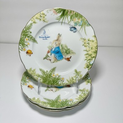 Peter Rabbit GARDEN FUN Gold Scalloped Edge 7.5'' Salad Plates BEATRIX POTTER NEW