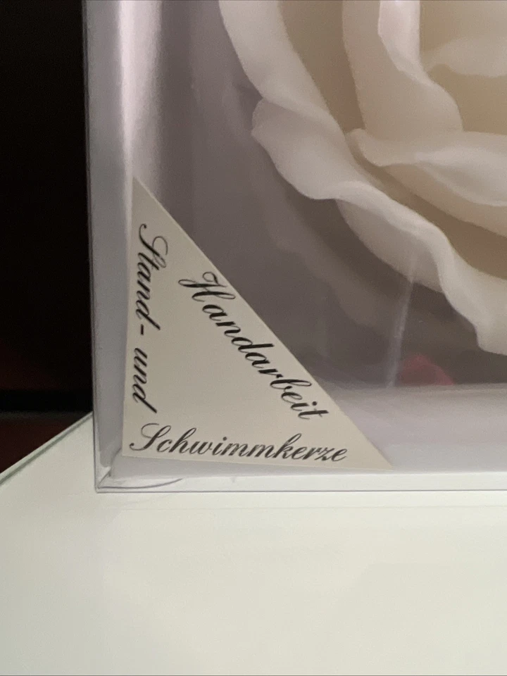 Vela flotante rosa blanca hecha a mano en Suiza  Foto 3 de 3