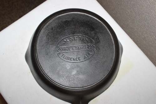 Martin Stove & Range #8 Cast Iron Skillet Hamburger Logo w/ Heat Ring - Picture 2 of 24