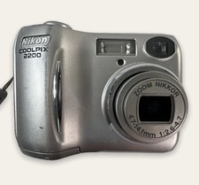 Nikon Coolpic 2200 Digital Camera 16.1 MP Wide 5X Zoom For Parts As-Is