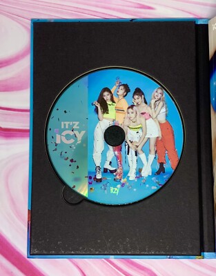 Itzy It'z Icy Album CD with Yuna Cover Page, Yeji + Chaeryeong