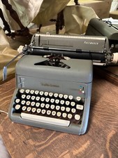 smith corona manual typewriter, model 3LMC color 54 (grey)....Mint condition! thumbnail