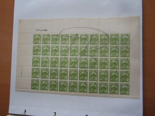 BELLE DEMIE-FEUILLE DE TIMBRES DE TUNISIE N° 262 + CD
