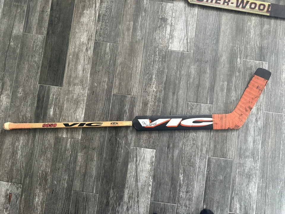 John Vanbiesbrouck Autografiado Juego Usado Stick Philadelphia Flyers Foto 2 de 4