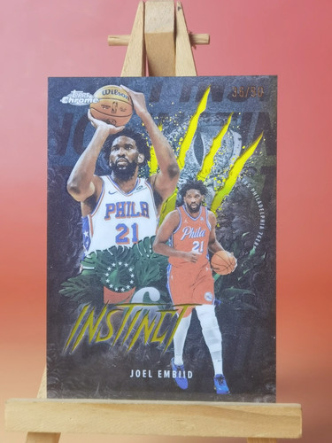 2025 Topps Chrome Joel Embiid Refractors Gold (RAW)