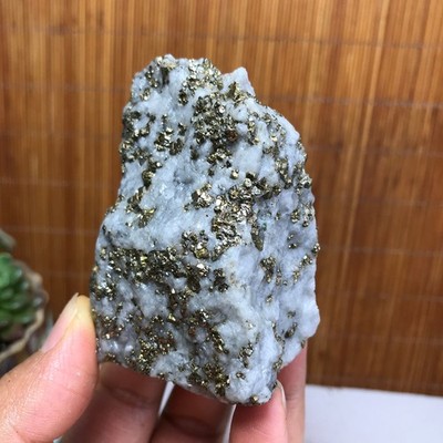 215g Natural rainbow Copper crystal paragenesis ore Uncut original Stone A5487