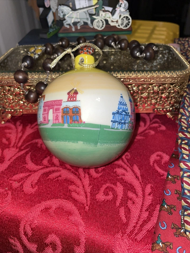 Anthropologie Ciudad de París Adorno de Navidad Danielle Kroll Souvenir Foto 3 de 4