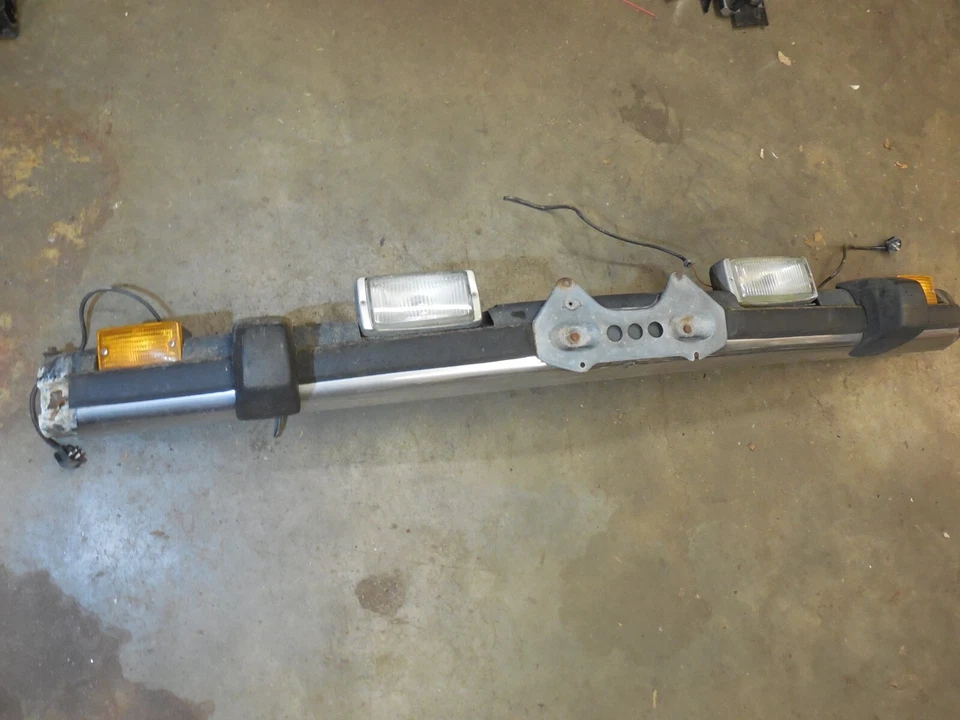 1972-1989 Mercedes-Benz 560SL 380SL Front Bumper Reinforcement Bar 1078801970 - Image 4 of 4