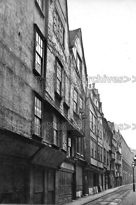 kbb-2 Elevated Street View, Wych Street, London 1876. Foto