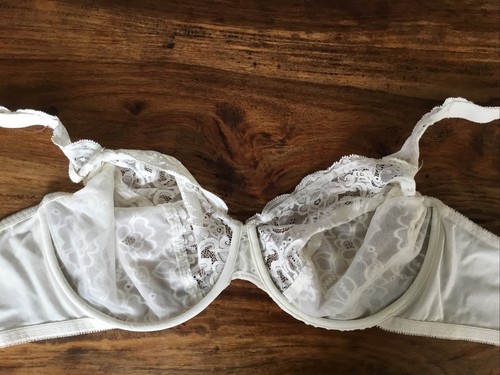 Vintage Olga 33580 Bra Women's 38DD Lacy Textures Full Figure U/W Bra Ivory - Picture 3 of 8