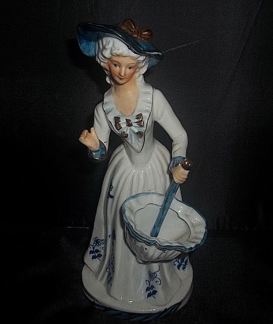 Porcelain Victorian Figurine Made In Taiwan 8" Tall eBay