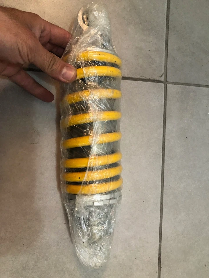 Amortiguador muelle trasero original Ducati Monster 696 796 1100 08-15 amarillo Foto 2 de 4