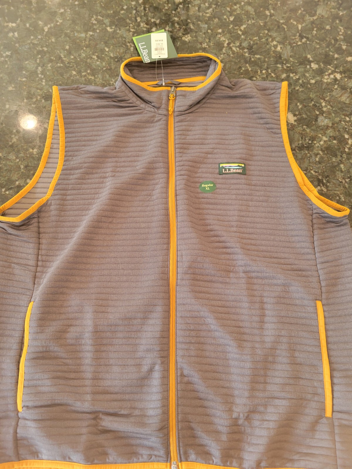 LL Bean regular XL airlight vest mens 