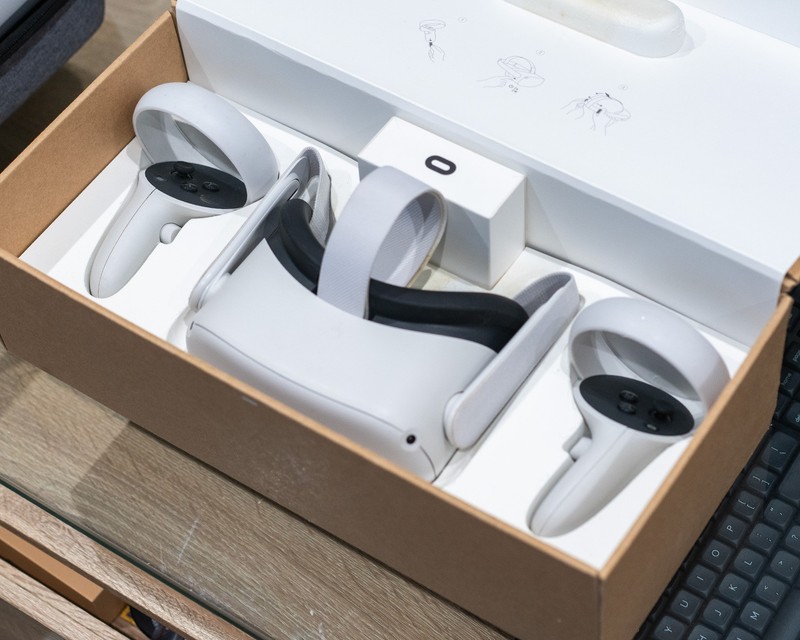 Meta Oculus Quest 2 128GB, Virtual Reality VR Set,  in Box