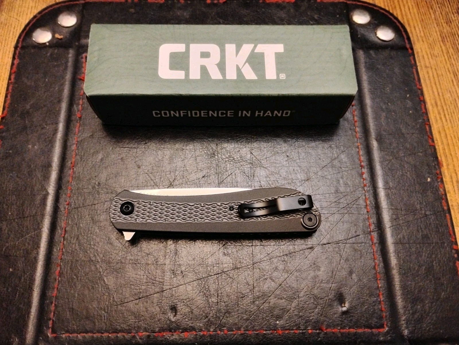 CRKT Slacker Folding Knife 3.3" 1.14116 S.S Blade Aircraft Aluminum Handle 2.6oz
