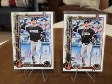 2025 Topps Holiday Coby Mayo Image Variation Lights Short Print & Base Combo RC