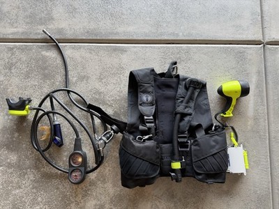 U.S. Divers Aqua-Lung Scuba BCD w/ Oceanic Regulator, Gauges & Accessories