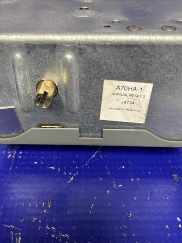 A70HA-1C Johnson Controls Thermostat🟦 - Picture 5 of 5