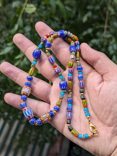 Venetian Style MultiColor Chevron & WhiteHeart Beads Necklace - Picture 5 of 19