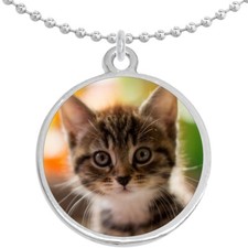 Cute Kitten Cat Round Pendant Necklace Beautiful Fashion Jewelry