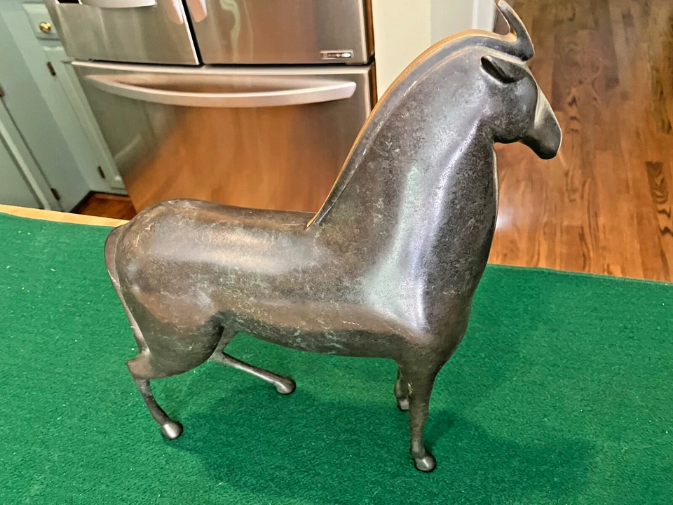 Ltd. Edición Loet Vanderveen (holandés, 1921-2015) caballo de pie. Bronce patinado Foto 2 de 4