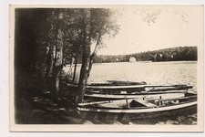 lac des setons eine Ecke des Sees, im Hintergrund der Deich
