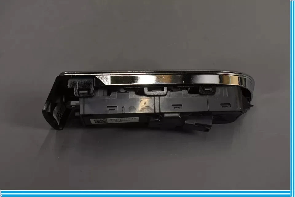 10-19 Jaguar X351 XJ XJR Front Left Side Window Control Master Switch OEM - Image 4 of 4