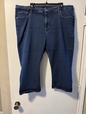Levi's Women's Plus Size Capri Jeans 24W Medium Wash Blue Stretch