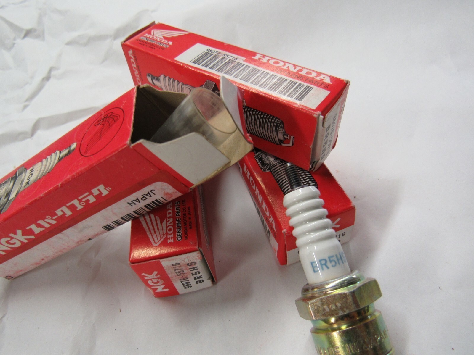 Honda Spark Plug Br5Hs 98076-55716   set of 4