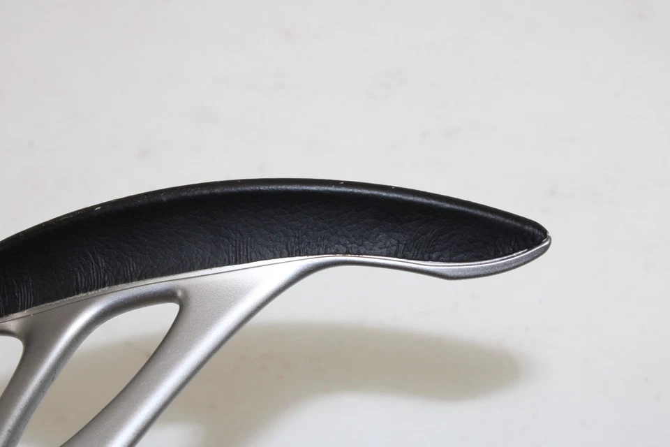 Juego de paletas de cambio Nissan 370z 2009-2020 OEM NK80 Foto 4 de 4