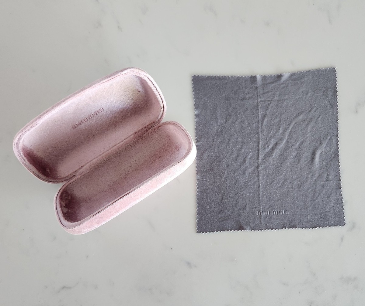 Miu Miu Pink Velvet Hard Clamshell Eyeglass Sunglasses Case  display picture 2