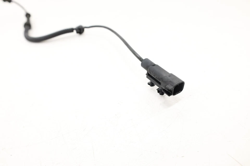 Dodge Durango 2016-2025 delantero izquierdo ABS sensor de velocidad de rueda OEM 68250893AA Foto 2 de 4