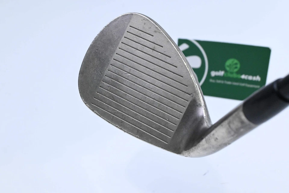 Mizuno JPX Series Gap Wedge / 52 Degree / Regular Flex Fujikura Orochi 65 Shaft - Image 2 of 4