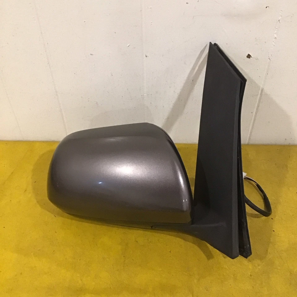 Оригинальное правостороннее боковое зеркало обзора для Toyota Sienna 2011 2012 годов выпуска 74548 - Изображение 2 из 4