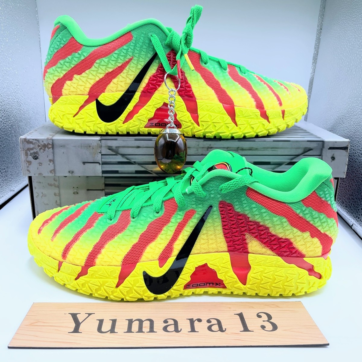 び*り様 Nike バスケットシューズ グリーン/レッド Jurassic Park × Nike Ja 3 Explorer Green Spark Red IU7239-300