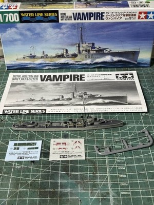 TAMIYA 1/700 Royal Australian Navy Destroyer ''Vampire'' Assembled and Painted