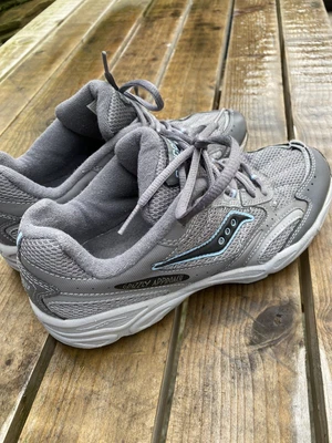 Saucony Trainers Grizzly Approach Trail Grelly UK