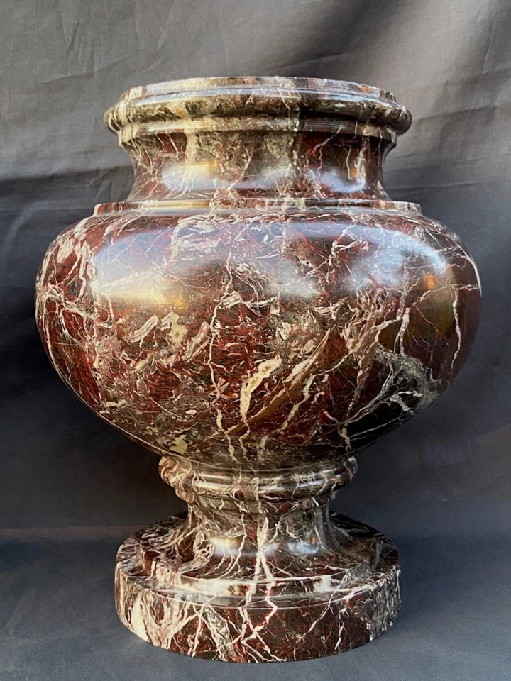 Coppia di Vasi in Marmo Rosso - Italia XX sec. - Immagine 4 di 4