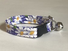 DAISY DAISIES ON PURPLE PRINT ADJUSTABLE BREAKAWAY CAT COLLAR