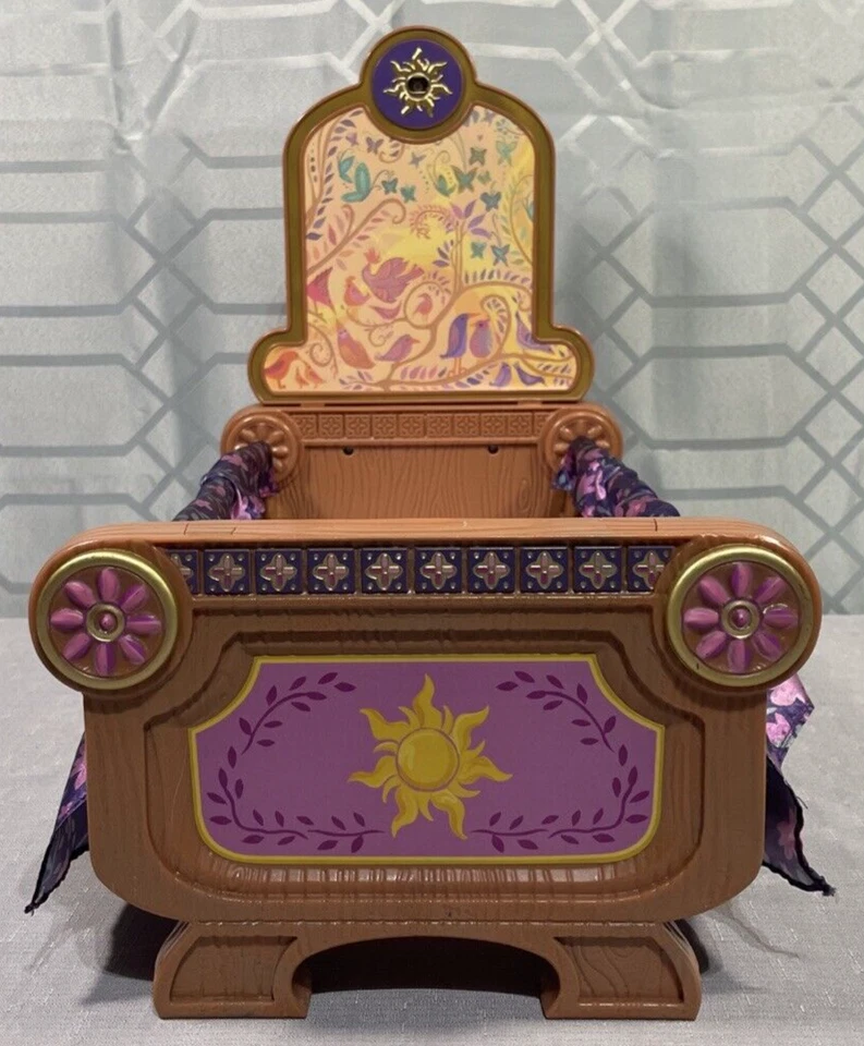 Disney Animators' Collection Origins Rapunzel Doll-Sized Crib Set [Tangled] - Image 4 of 4