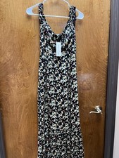 women NWT "Urban Outfitters" black and floral sleeveless dress . Size Small