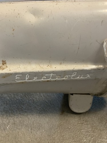 Vintage Electrolux Model 2 Canister Vacuum Metal WORKING MACHINE - Picture 4 of 11